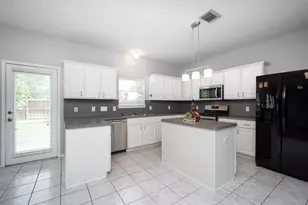 9703 Berkshire Trce, Pearland, TX 77584 - Photo 8