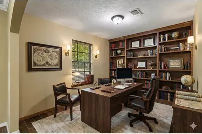 10703 Crestfield Court, Houston, TX 77070 - Photo 12