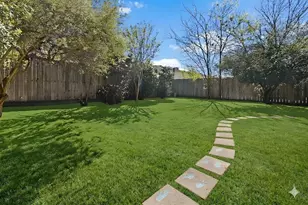 10703 Crestfield Ct, Houston, TX 77070 - Photo 24