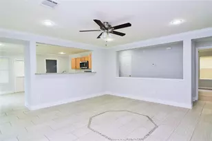 13326 Amber Lodge Ln, Houston, TX 77083 - Photo 4