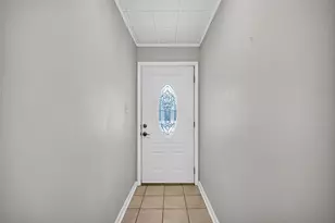 12207 Flushing Meadows Dr, Houston, TX 77089 - Photo 4
