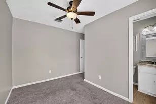 12207 Flushing Meadows Dr, Houston, TX 77089 - Photo 18