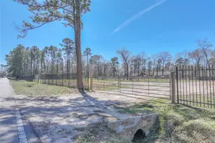 17044 Lexington Dr, Conroe, TX 77385 - Photo 1