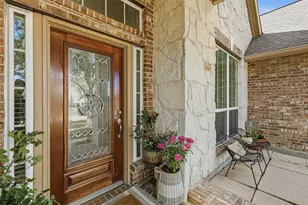 3608 Barrington Ct, Pearland, TX 77584 - Photo 4