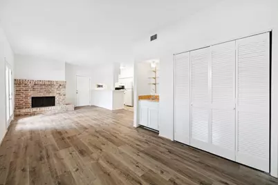 2425 Augusta Drive #7, Houston, TX 77057 - Photo 4