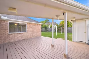 15911 Moonrock Dr, Houston, TX 77062 - Photo 30
