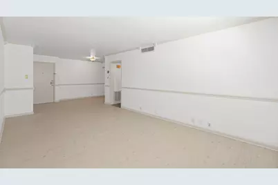 2601 Bellefontaine Street #B105, Houston, TX 77025 - Photo 18