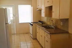 3810 Cochran St, Houston, TX 77009 - Photo 2