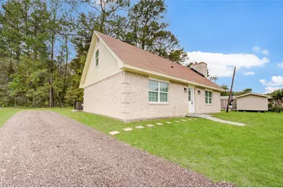 630 Martin L King Street N, Liberty, TX 77575 - Photo 2