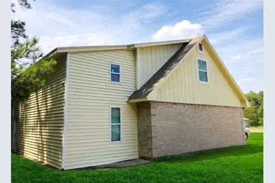630 Martin L King Street N, Liberty, TX 77575 - Photo 2
