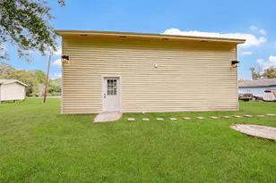 630 Martin L King Street N, Liberty, TX 77575 - Photo 34
