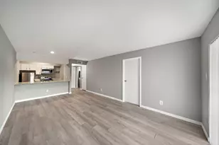 10110 Forum W Dr, Houston, TX 77036 - Photo 8
