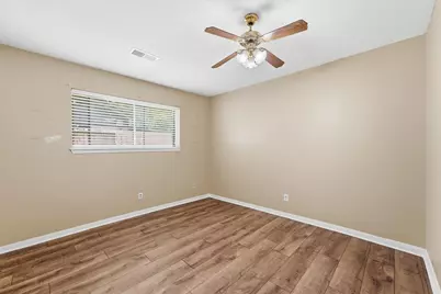 602 Briarclift Lane, Baytown, TX 77521 - Photo 18