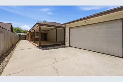 602 Briarclift Lane, Baytown, TX 77521 - Photo 22