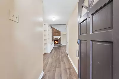 602 Briarclift Lane, Baytown, TX 77521 - Photo 4