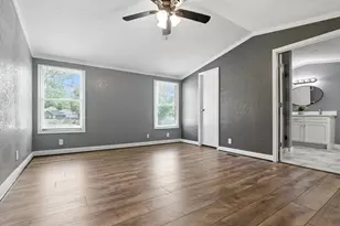 12560 Royal W Dr, Conroe, TX 77303 - Photo 6