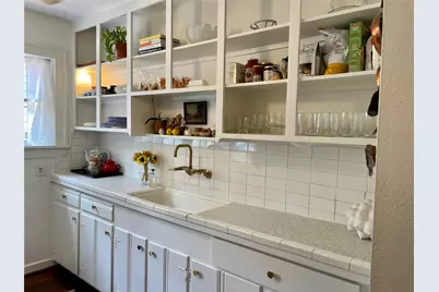 429 Hawthorne Street #2, Houston, TX 77006 - Photo 2