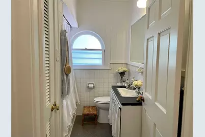 429 Hawthorne Street #2, Houston, TX 77006 - Photo 12