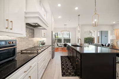 16032 Hayes Park Drive, Houston, TX 77079 - Photo 8