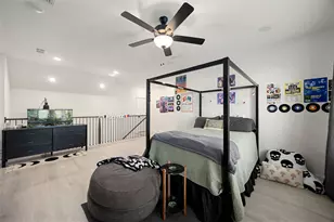 16032 Hayes Pk Dr, Houston, TX 77079 - Photo 20