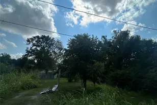 7524 Peachtree St, Houston, TX 77016 - Photo 1