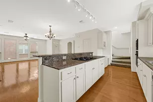 2414 Calumet St, Houston, TX 77004 - Photo 14