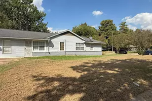 10362 Duncum St, Houston, TX 77013 - Photo 4