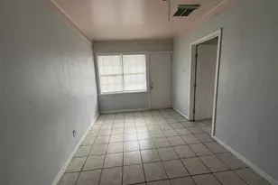 10362 Duncum St, Houston, TX 77013 - Photo 18