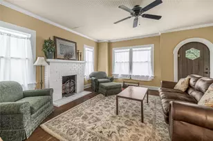 526 S Jefferson St, La Grange, TX 78945 - Photo 6