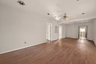 9313 Sandra St, Houston, TX 77016 - Photo 6