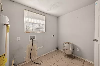 9313 Sandra Street, Houston, TX 77016 - Photo 14