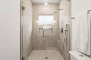 607 Skyland Terrace Way, Houston, TX 77009 - Photo 8