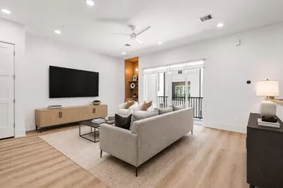 607 Skyland Terrace Way, Houston, TX 77009 - Photo 12