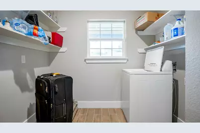 7727 Chasewood Drive, Missouri City, TX 77489 - Photo 16