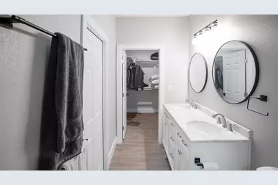 7727 Chasewood Drive, Missouri City, TX 77489 - Photo 12