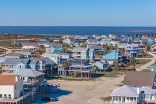 12903 Buccaneer Pkwy, Freeport, TX 77541 - Photo 42