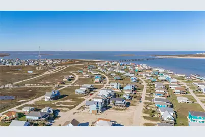 12903 Buccaneer Parkway, Freeport, TX 77541 - Photo 40