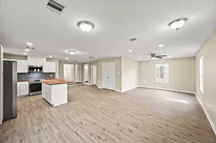 1007 Gazin St, Houston, TX 77020 - Photo 8