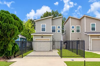 4420 Elmwood Street, Houston, TX 77051 - Photo 1