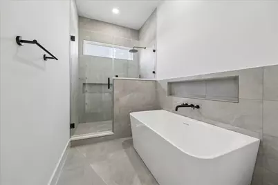 1421 E 36th Street, Houston, TX 77022 - Photo 14
