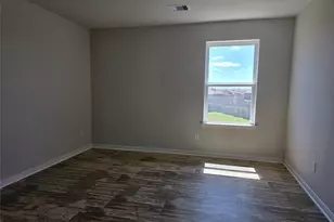 14107 Mainmast Dr, Texas City, TX 77510 - Photo 6