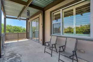 831 S Flores St, San Antonio, TX 78204 - Photo 10