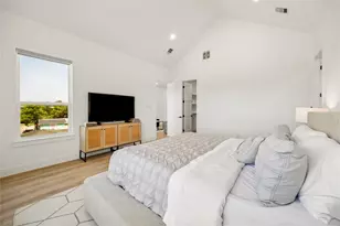 1423 E 36th St, Houston, TX 77022 - Photo 14