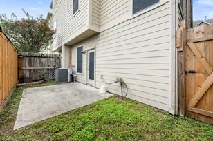 2384 Bastrop St, Houston, TX 77004 - Photo 8