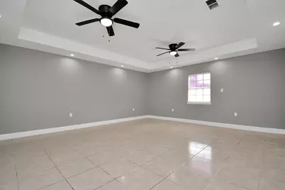 6439 Hidden Arbor Lane, Houston, TX 77088 - Photo 32