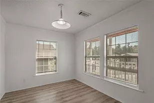 112 Varsity Dr, Huntsville, TX 77340 - Photo 8
