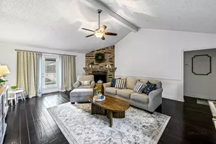 214 Buckeye Dr, Katy, TX 77450 - Photo 2