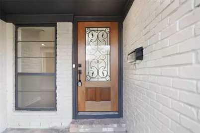 11822 S Perry Avenue, Houston, TX 77071 - Photo 2