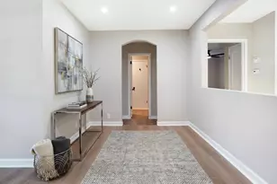 11822 S Perry Ave, Houston, TX 77071 - Photo 4