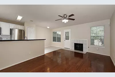 15 Marble Rock Place, The Woodlands, TX 77382 - Photo 6